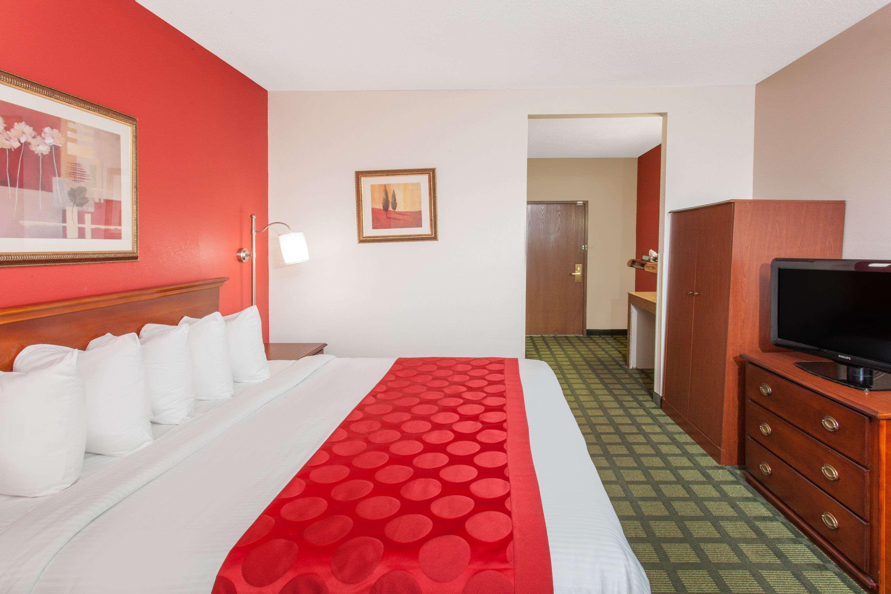 Ramada Limited Decatur Hotel Forsyth Ngoại thất bức ảnh